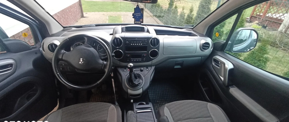 Peugeot Partner cena 10900 przebieg: 239000, rok produkcji 2009 z Szczecinek małe 79